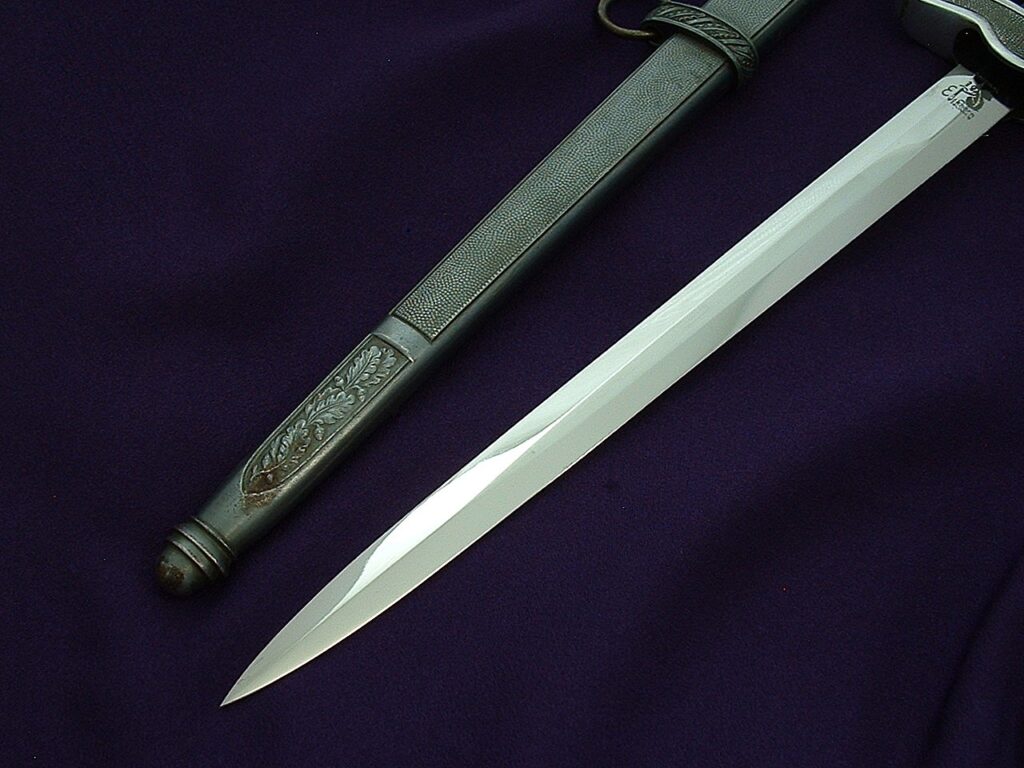 6 - Minty 2nd Model Luftwaffe Officer's Dagger by Eickhorn - D1206