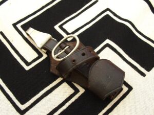 1 - Early SA Vertical Dagger Hanger - A793