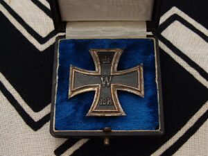 2 - WWI Iron Cross 1st Class by Königliches Münzamt Orden - M565