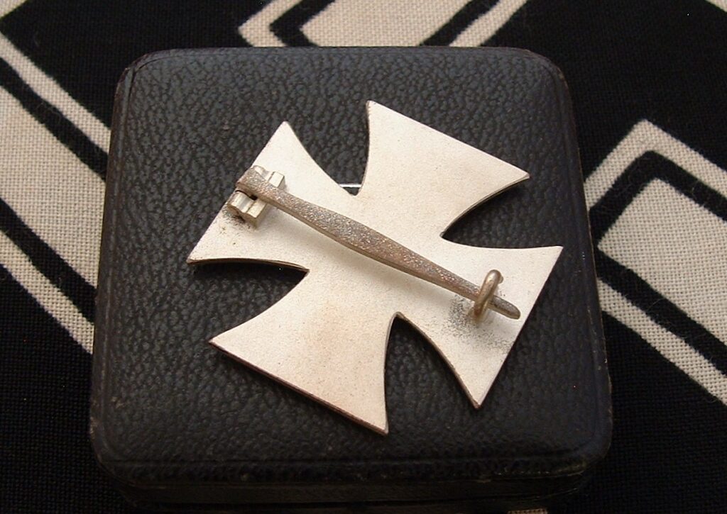 3 - Stunning Cased EKI by W&L - A567