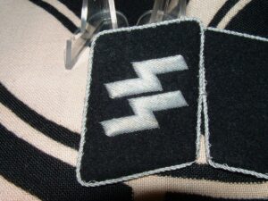 4 - SS Officer's Collar Tabs - C328