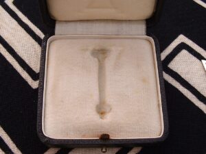 4 - Stunning Cased EKI by W&L - A567