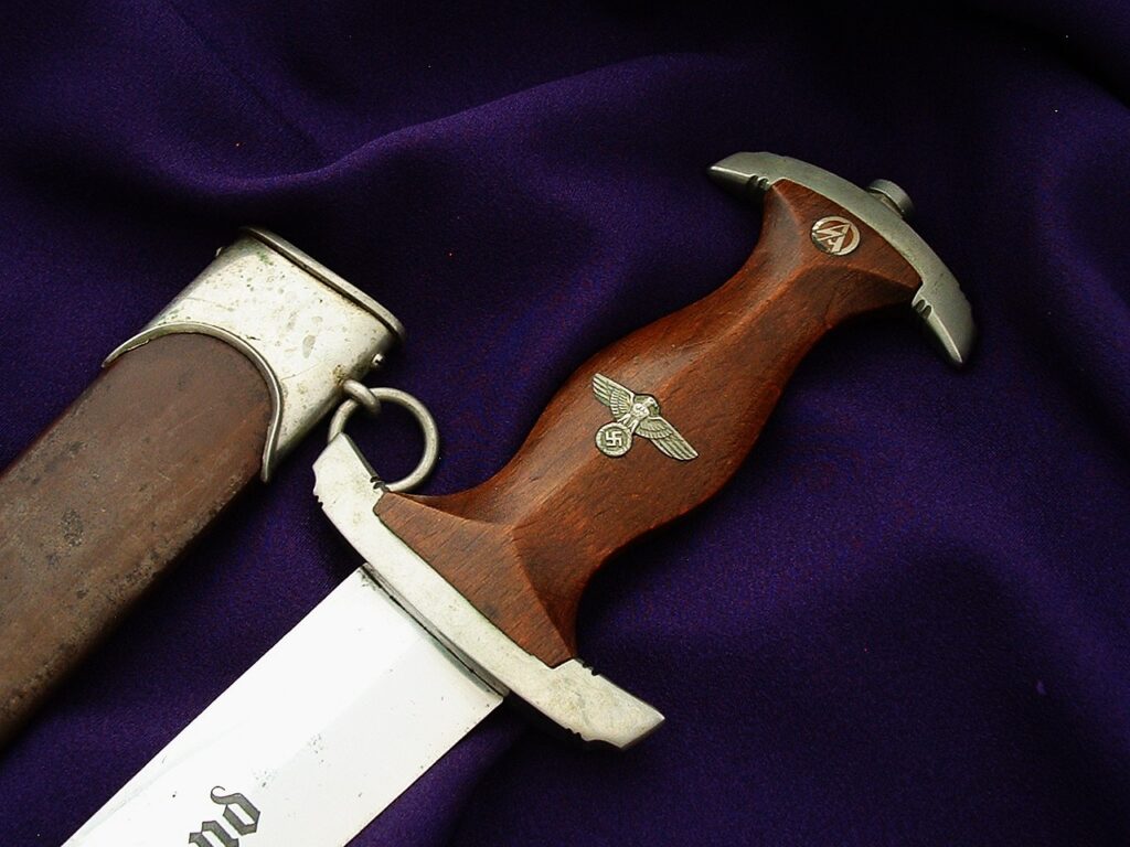 5 - Ground Rohm SA Honor Dagger by Eickhorn - D1215