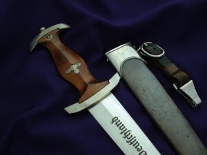 6 - Early Stormtrooper's Dagger by Bohmenachfl - D1220