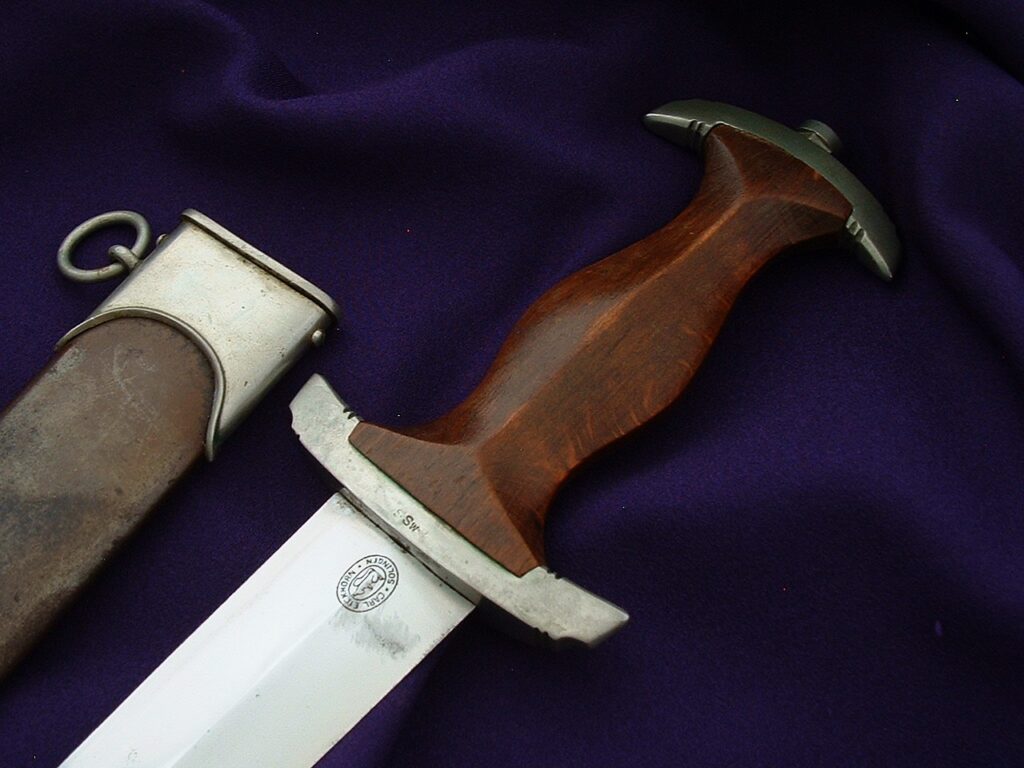 6 - Ground Rohm SA Honor Dagger by Eickhorn - D1215