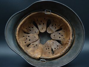 6 - M40 Luft Helmet SE62 - H229