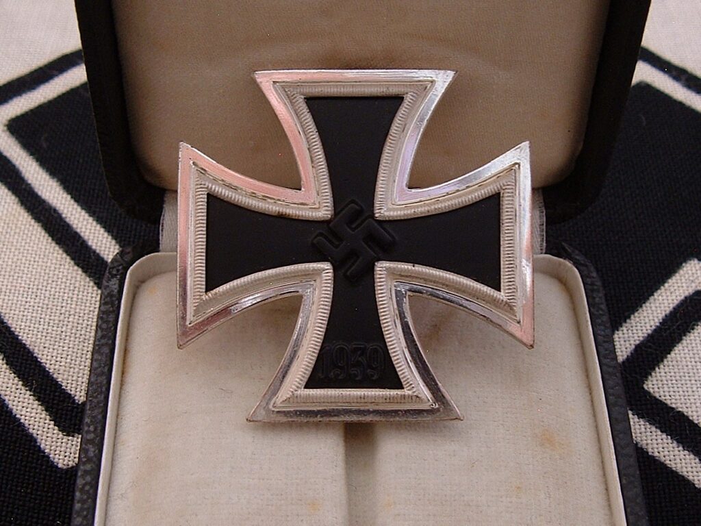 6 - Stunning Cased EKI by W&L - A567