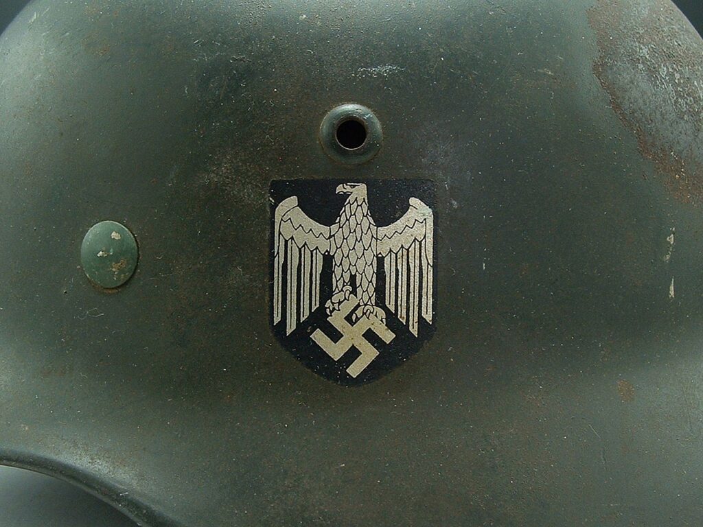 8 - Double Decal M35 Army by Quist 64 - H231