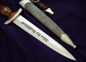 8 - Early Stormtrooper's Dagger by Bohmenachfl - D1220