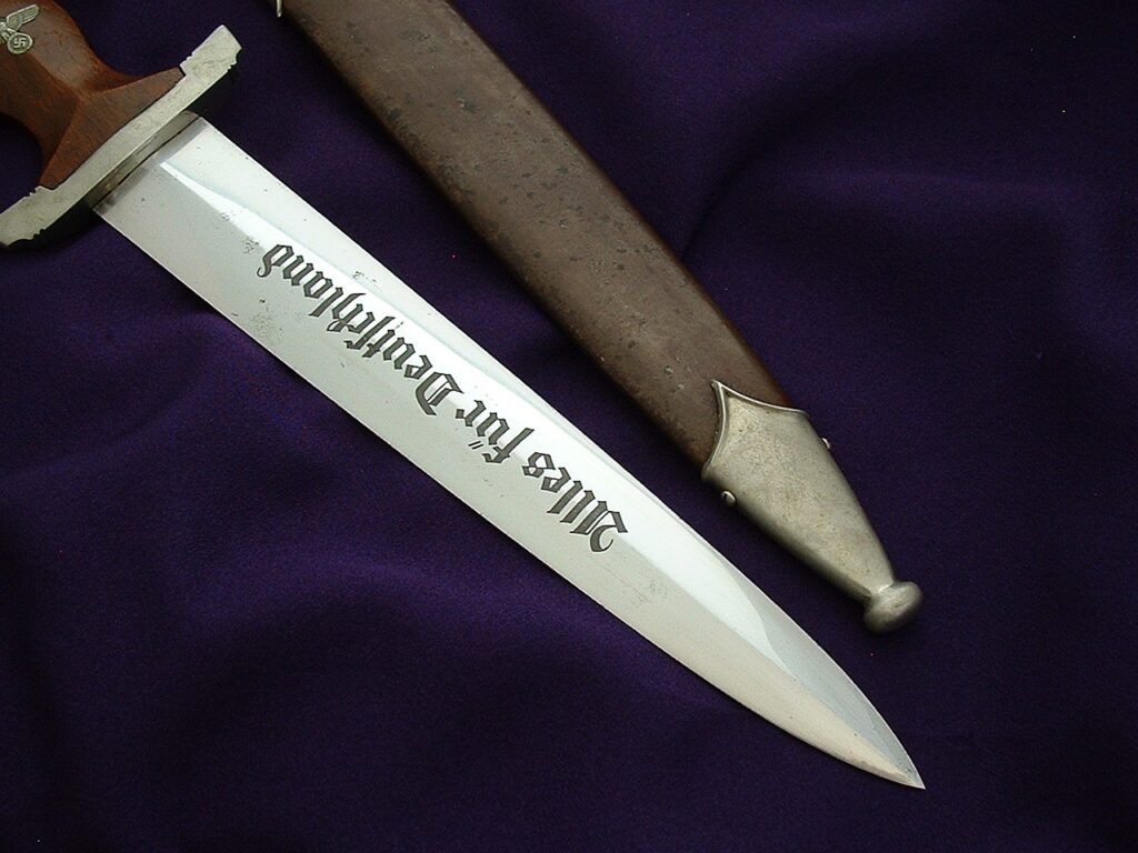 8 - Ground Rohm SA Honor Dagger by Eickhorn - D1215
