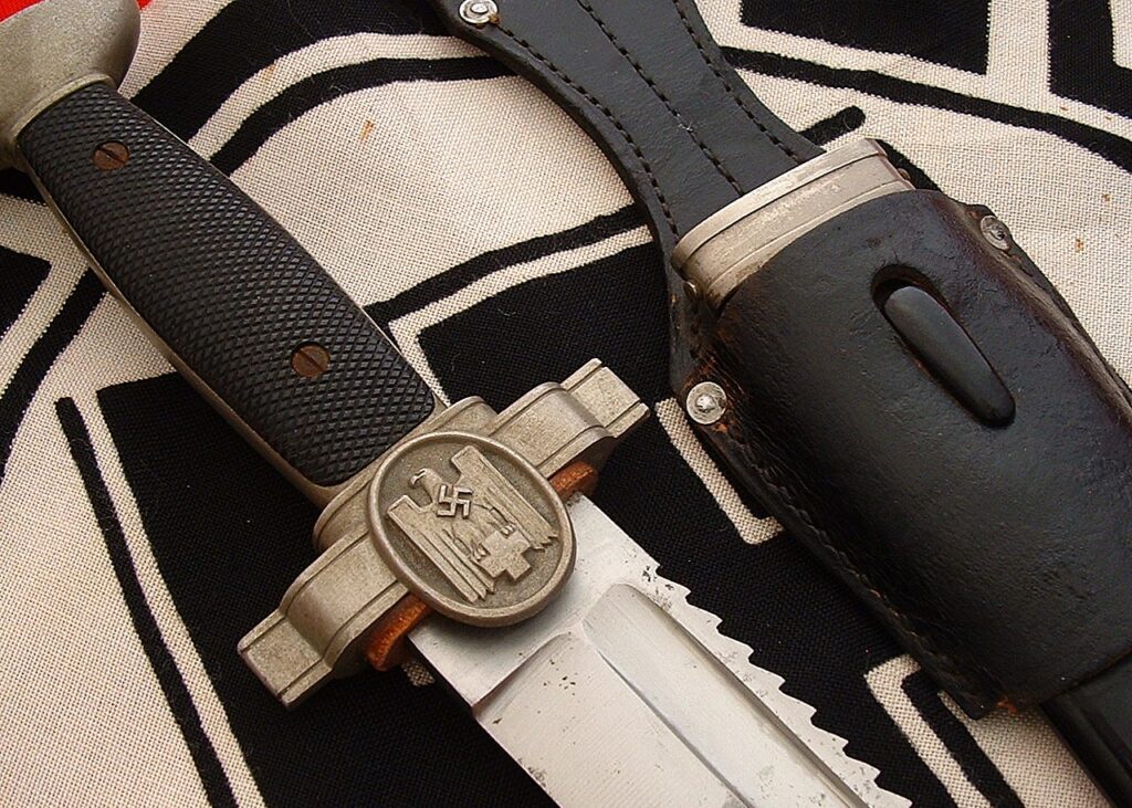 8 - Red Cross EM Hewer Complete - D1222