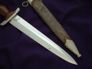 9 - Ground Rohm SA Honor Dagger by Eickhorn - D1215