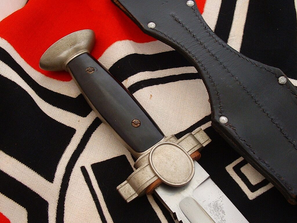 9 - Red Cross EM Hewer Complete - D1222