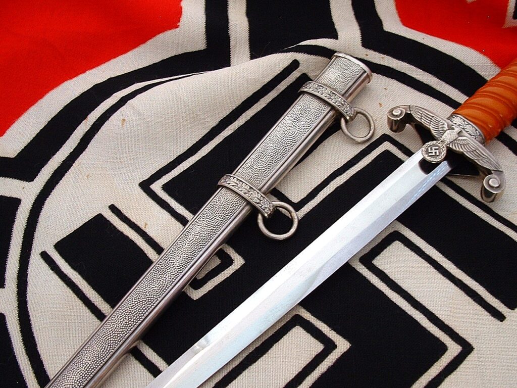 3 - Personalize Heer Dagger to a Major by Eickhorn - D1224