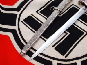 6 - Personalize Heer Dagger to a Major by Eickhorn - D1224