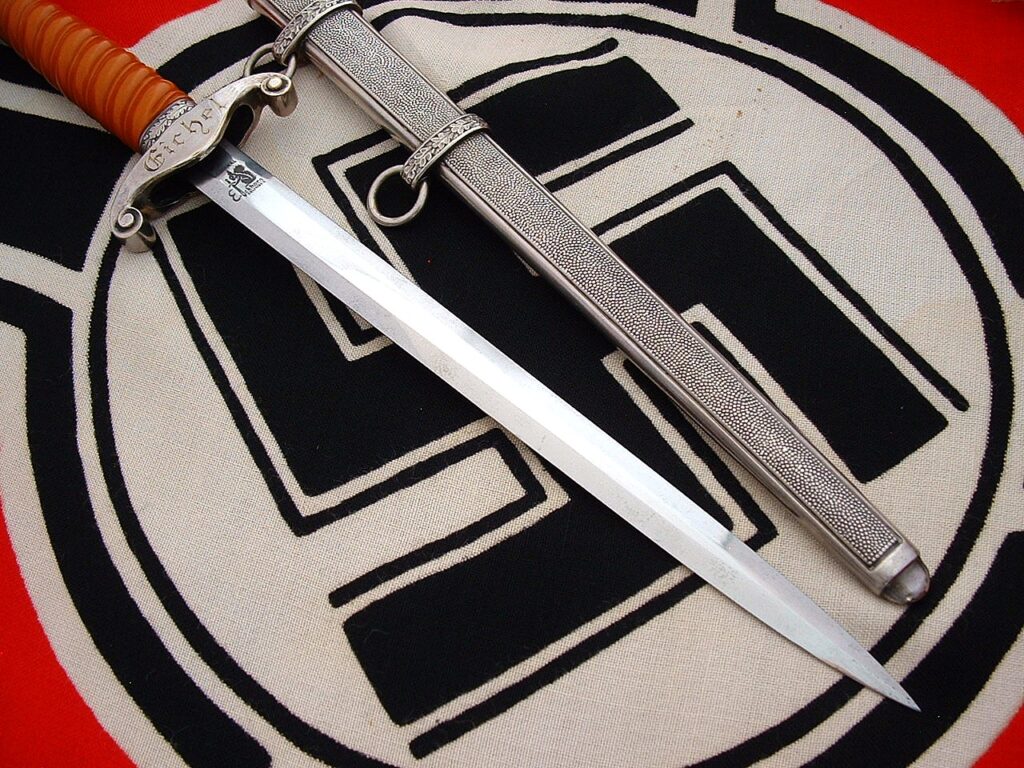 8 - Personalize Heer Dagger to a Major by Eickhorn - D1224