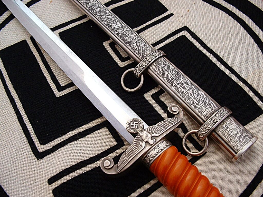 9 - Personalize Heer Dagger to a Major by Eickhorn - D1224