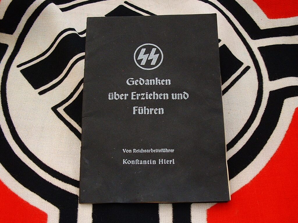 1 - SS Leadership Pamphlet - RC121