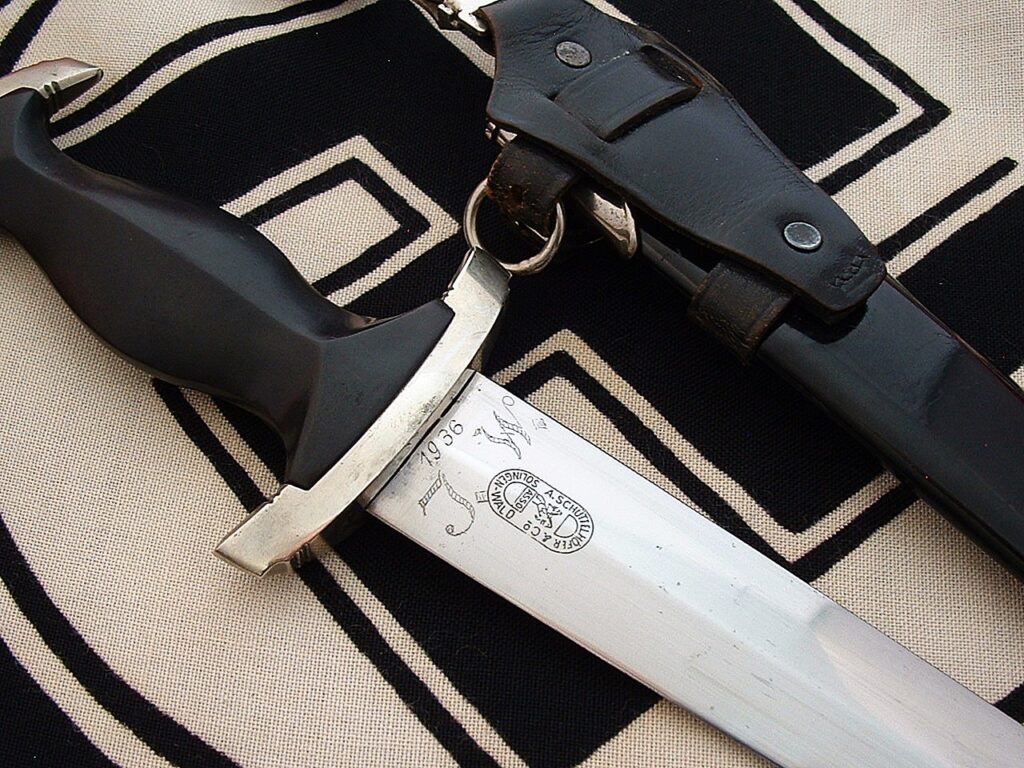 11 - Rare Early Personalized SS M33 Maker by Shuttlehoffer - RC138