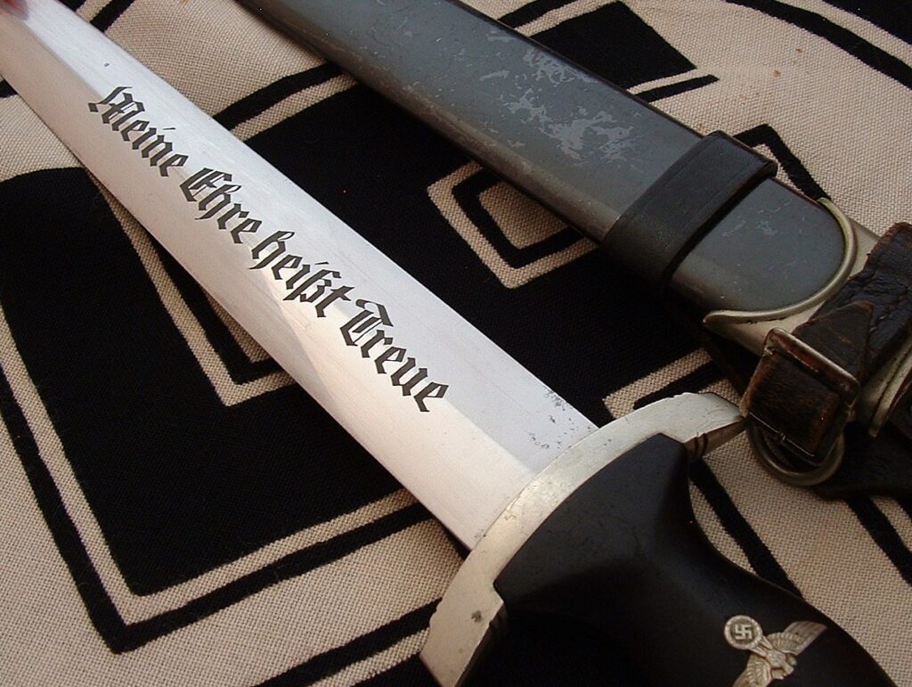 12 - Minty M33 SS Dagger by Klaas - RC146