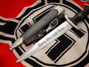 2 - Early Mint M33 SS Dagger by 12034 - RC129