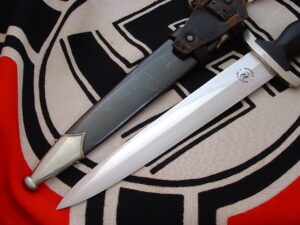 3 - Minty M33 SS Dagger by Klaas - RC146
