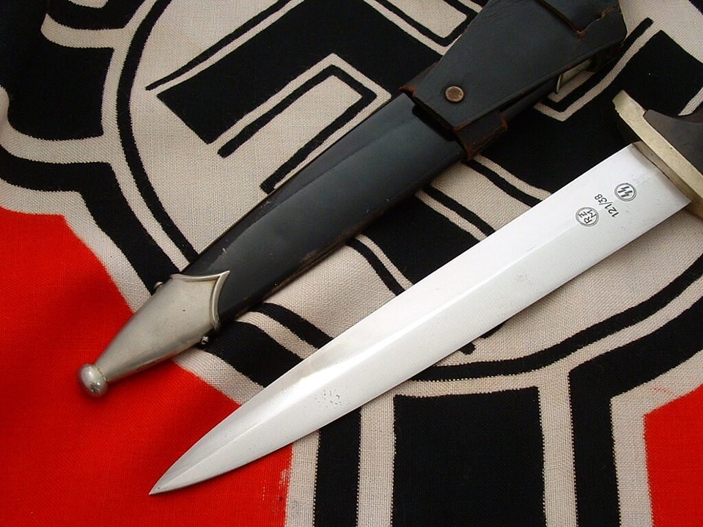 3 - Rare Mid Period M33 SS Dagger by RZM 12138 - RC124