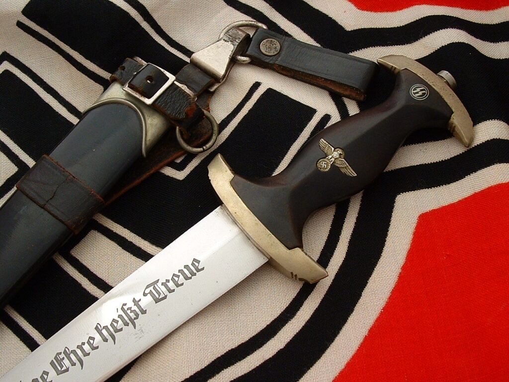 4 - Rare Mid Period M33 SS Dagger by RZM 12138 - RC124