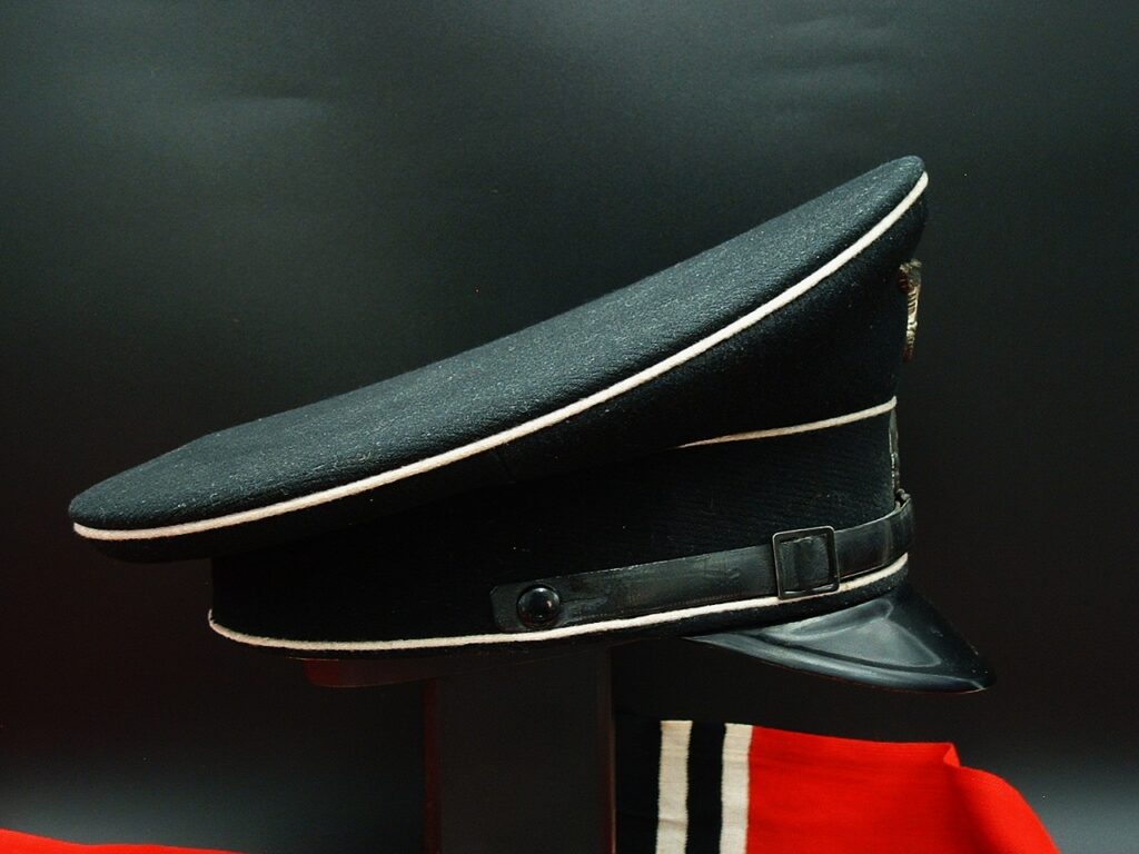 4 - Stunning SS Visor - RC125