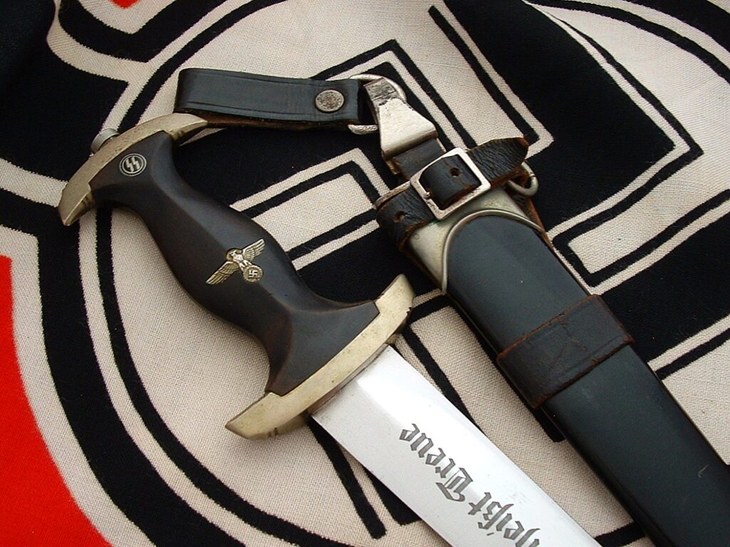 6 - Rare Mid Period M33 SS Dagger by RZM 12138 - RC124