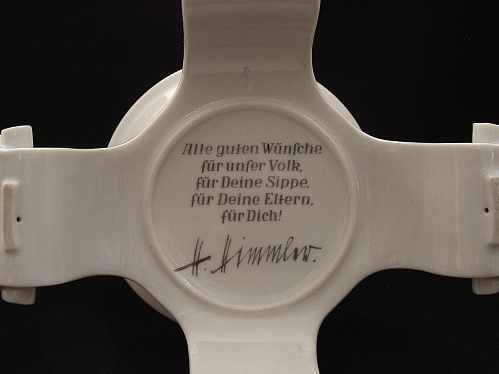 7 - 1939 Kinderfries Allach Himmler Presentation - RC143