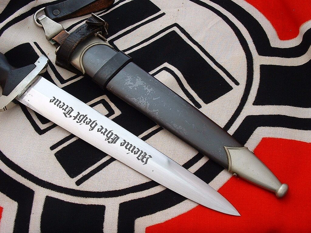 8 - Minty M33 SS Dagger by Klaas - RC146