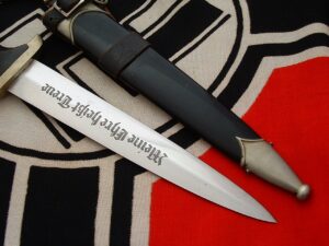 8 - Rare Mid Period M33 SS Dagger by RZM 12138 - RC124