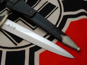 9 - Rare Mid Period M33 SS Dagger by RZM 12138 - RC124