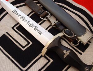 14 - Rare Maker M33 SS Dagger by E. Pack - RC151