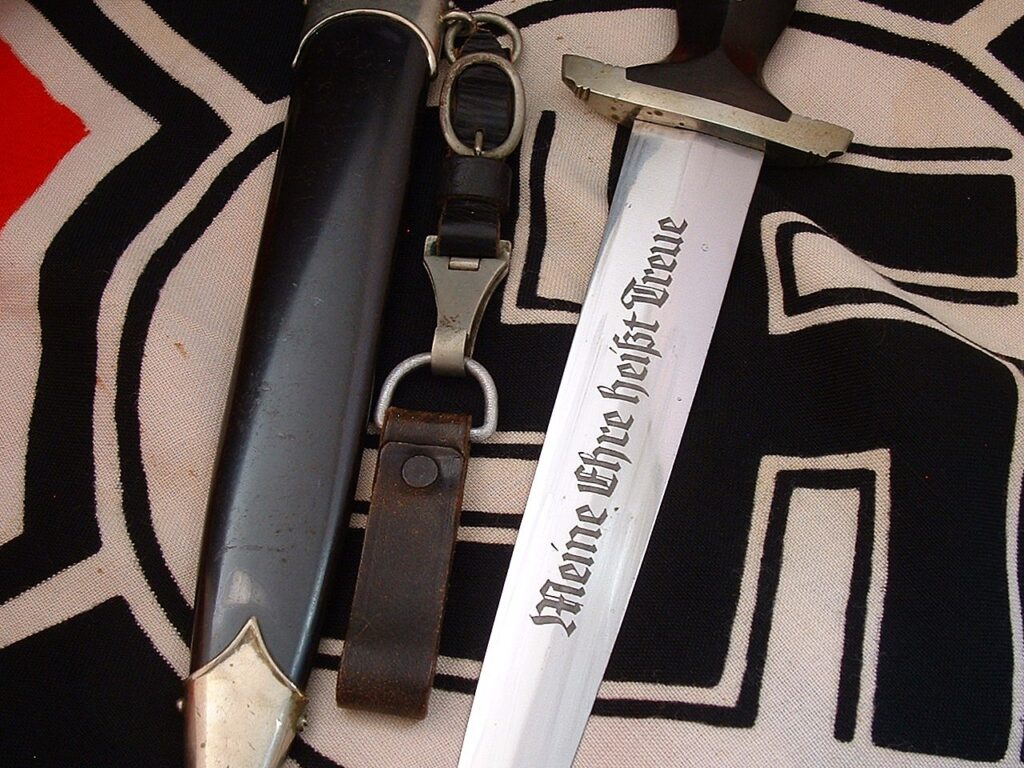 3 - Rare Maker M33 SS Dagger by E. Pack - RC151