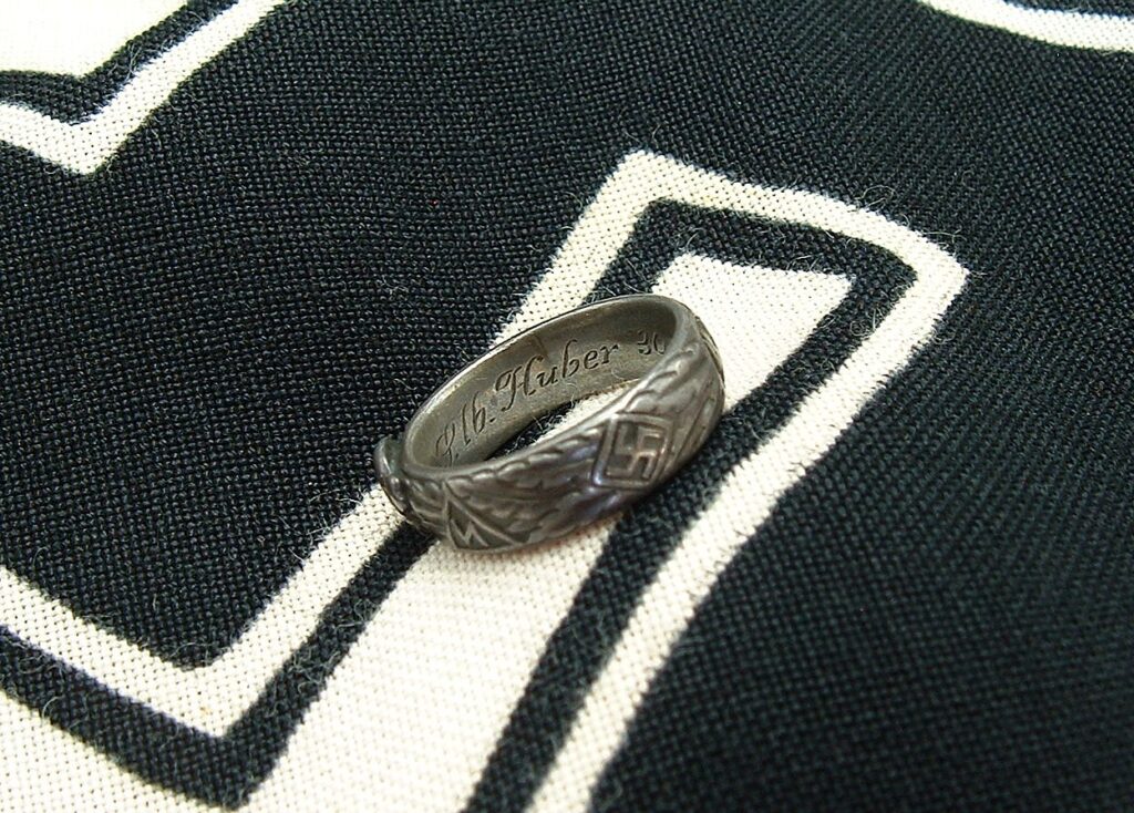 34 - Herder Full Rohm SS & Honor Ring to Same Recipient