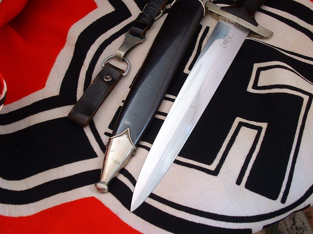 5 - Rare Maker M33 SS Dagger by E. Pack - RC151