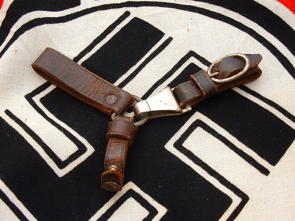 1 - 3 Piece SA Dagger Hanger - A806