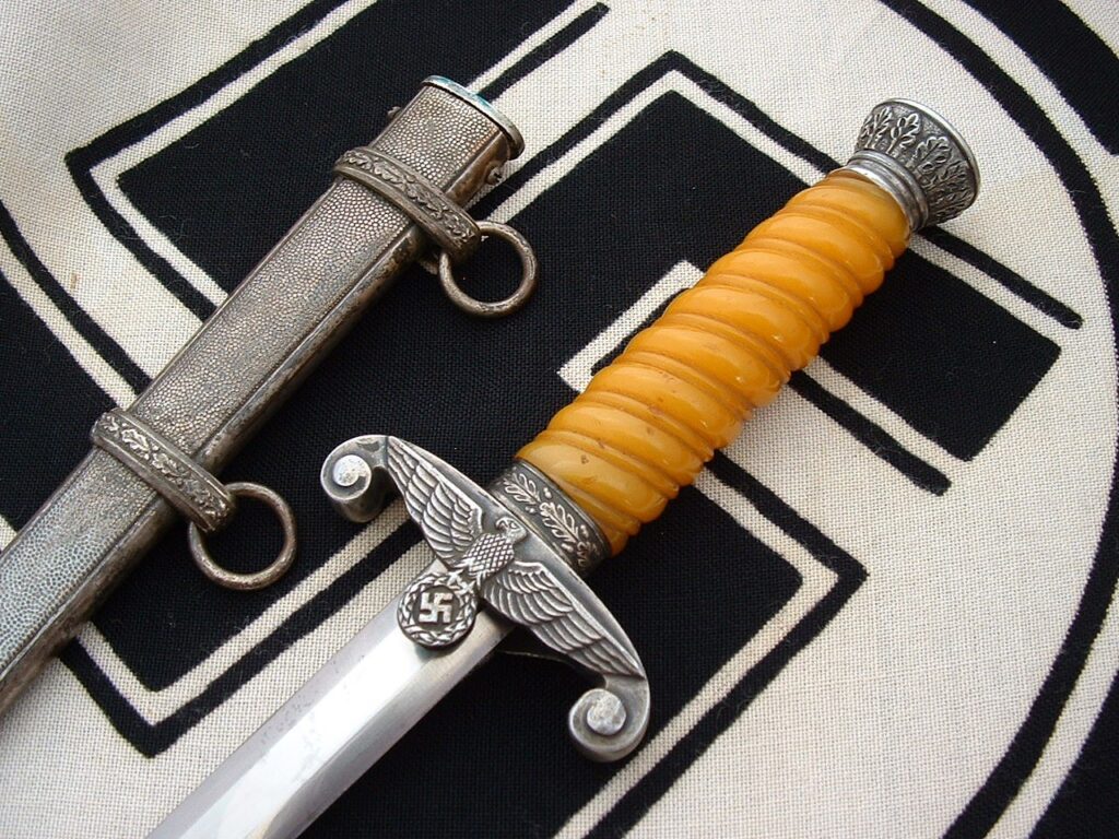 1 - Glass Grip Army Officer's Dagger by E. Pack - D1243