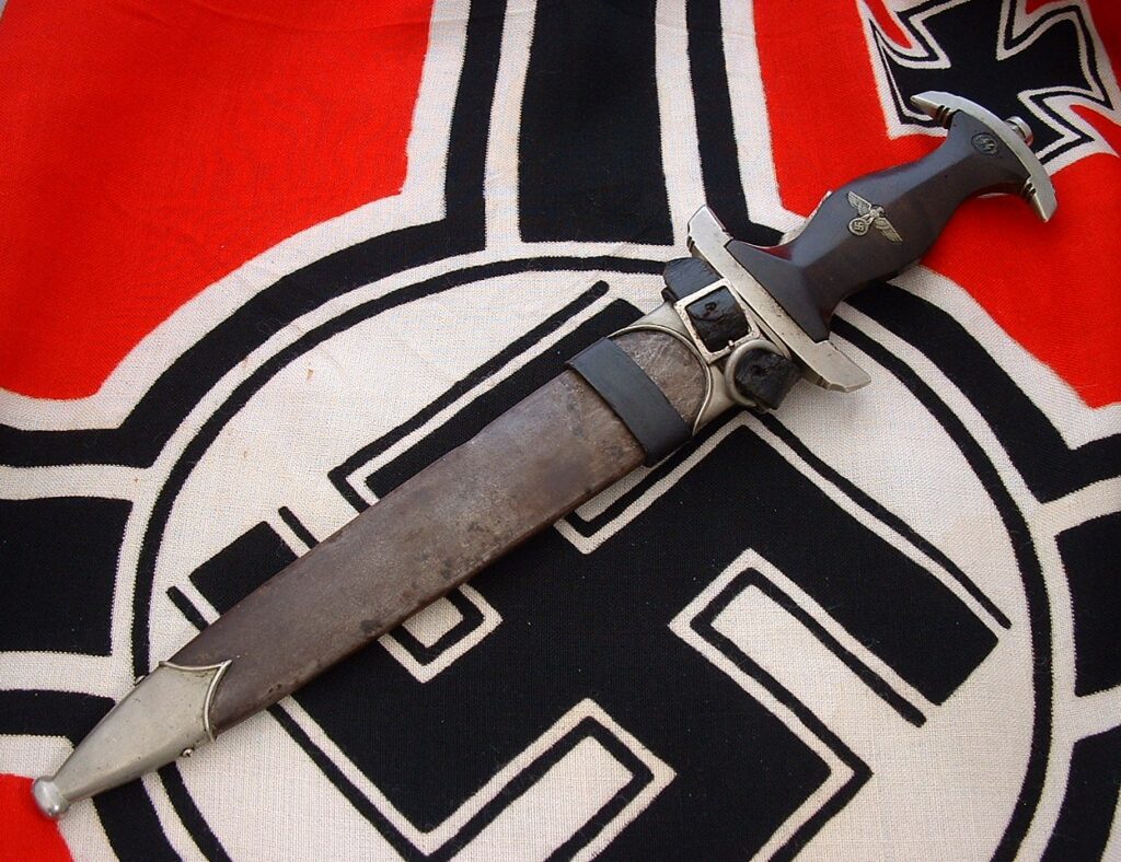 1 - ID'ed Lazy-Man Rohm SS Dagger - D1239