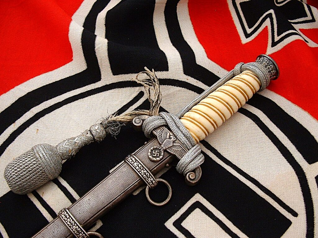1 - Ivory Grip Army Dagger by Puma - D1242