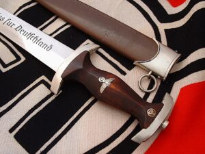 11 - Minty SA Dagger by Heller - D1240