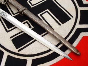 12 - Glass Grip Army Officer's Dagger by E. Pack - D1243