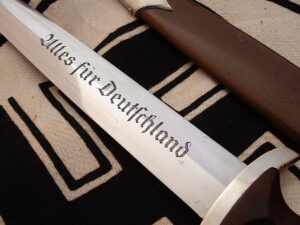 12 - Minty SA Dagger by Heller - D1240