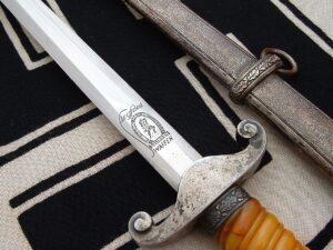 14 - Glass Grip Army Officer's Dagger by E. Pack - D1243