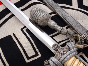 15 - Ivory Grip Army Dagger by Puma - D1242