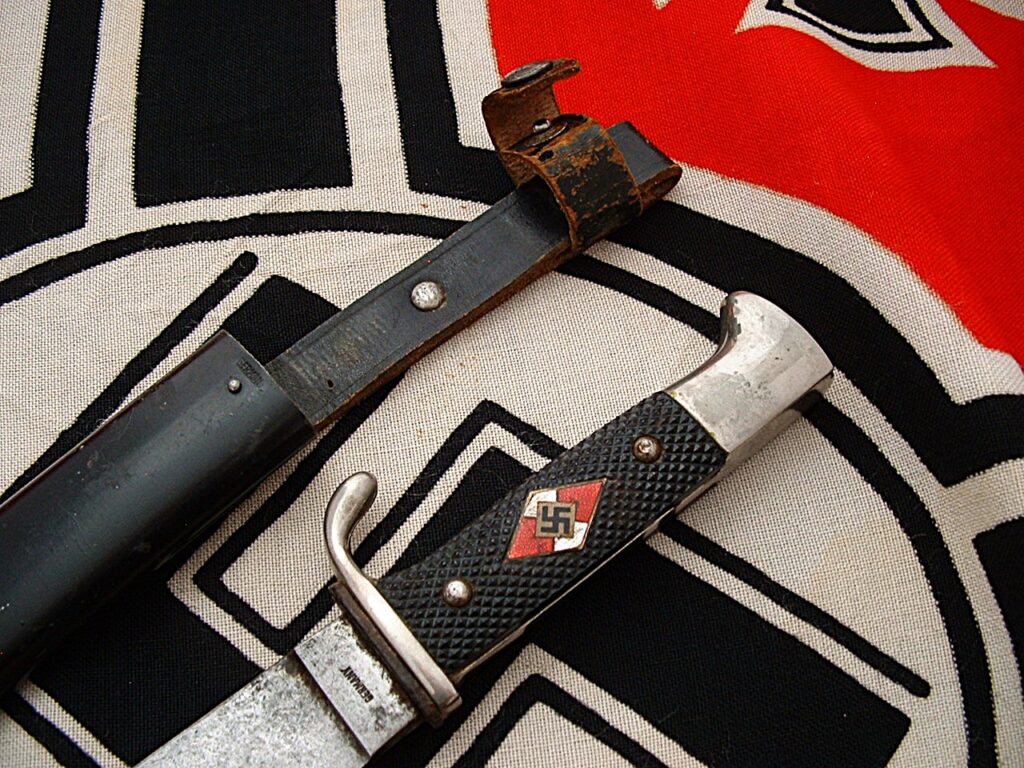 2 - Export Post War Hitler Youth Knife - D1231