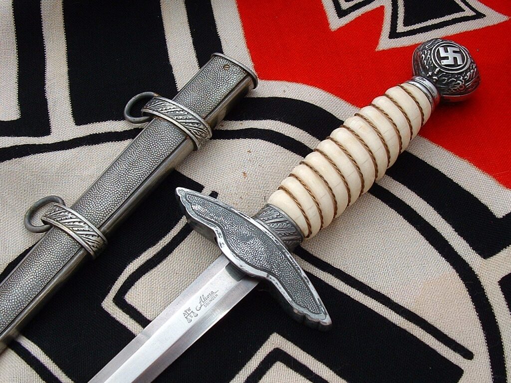 2 - Ivory Grip 2nd Model Luft by Alcoso - D1245