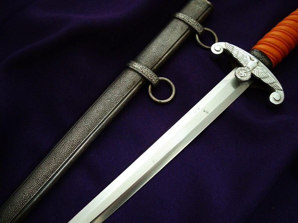 3 - Army Officer's Dagger by Puma - D1230